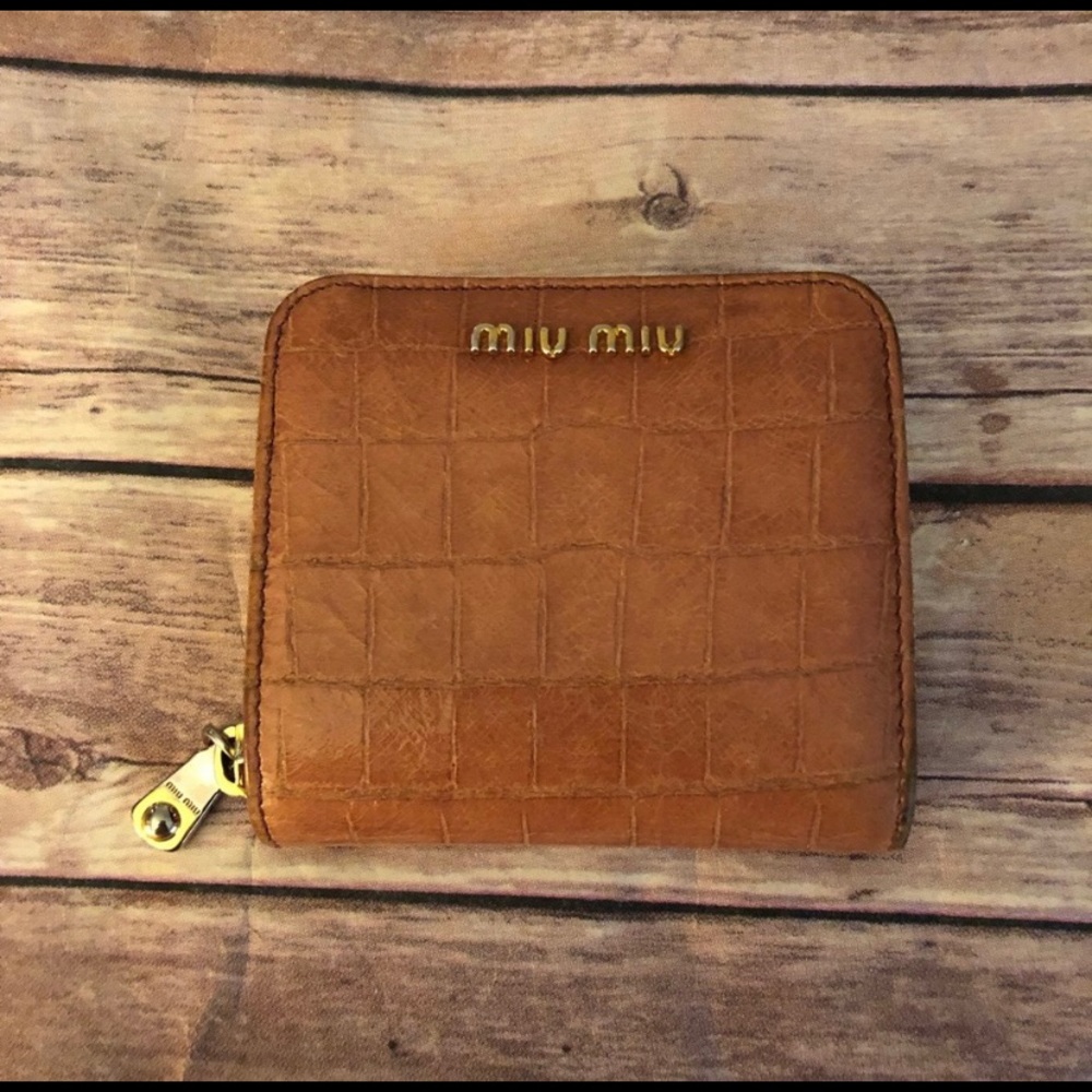 Authentic Miu Miu Wallet - image 1